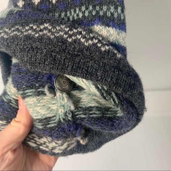 90’s Nordstrom | 100% Shetland Wool Patterned, Buttoned Vest - Picture 6 of 8